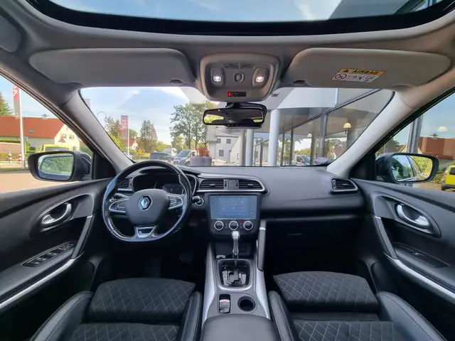 Renault Kadjar view 3