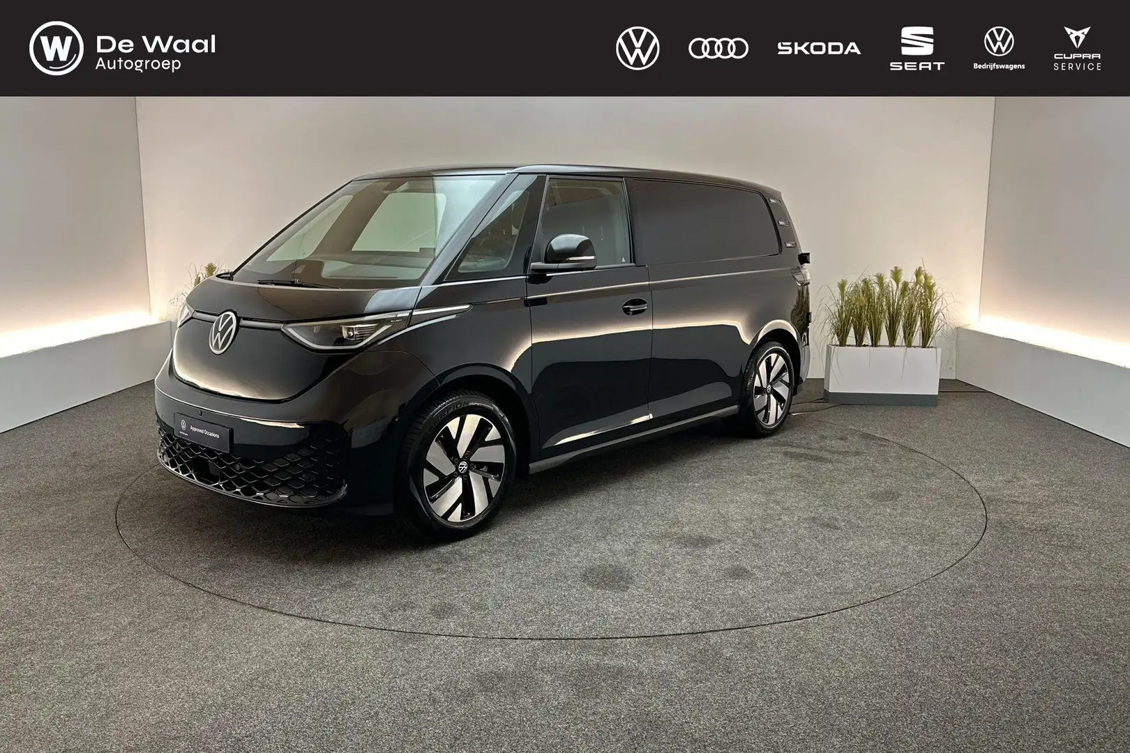 Volkswagen ID. Buzz Cargo Bulli edition 286pk 79 kWh | Warmtepomp, Trekhaak Zwart - 1