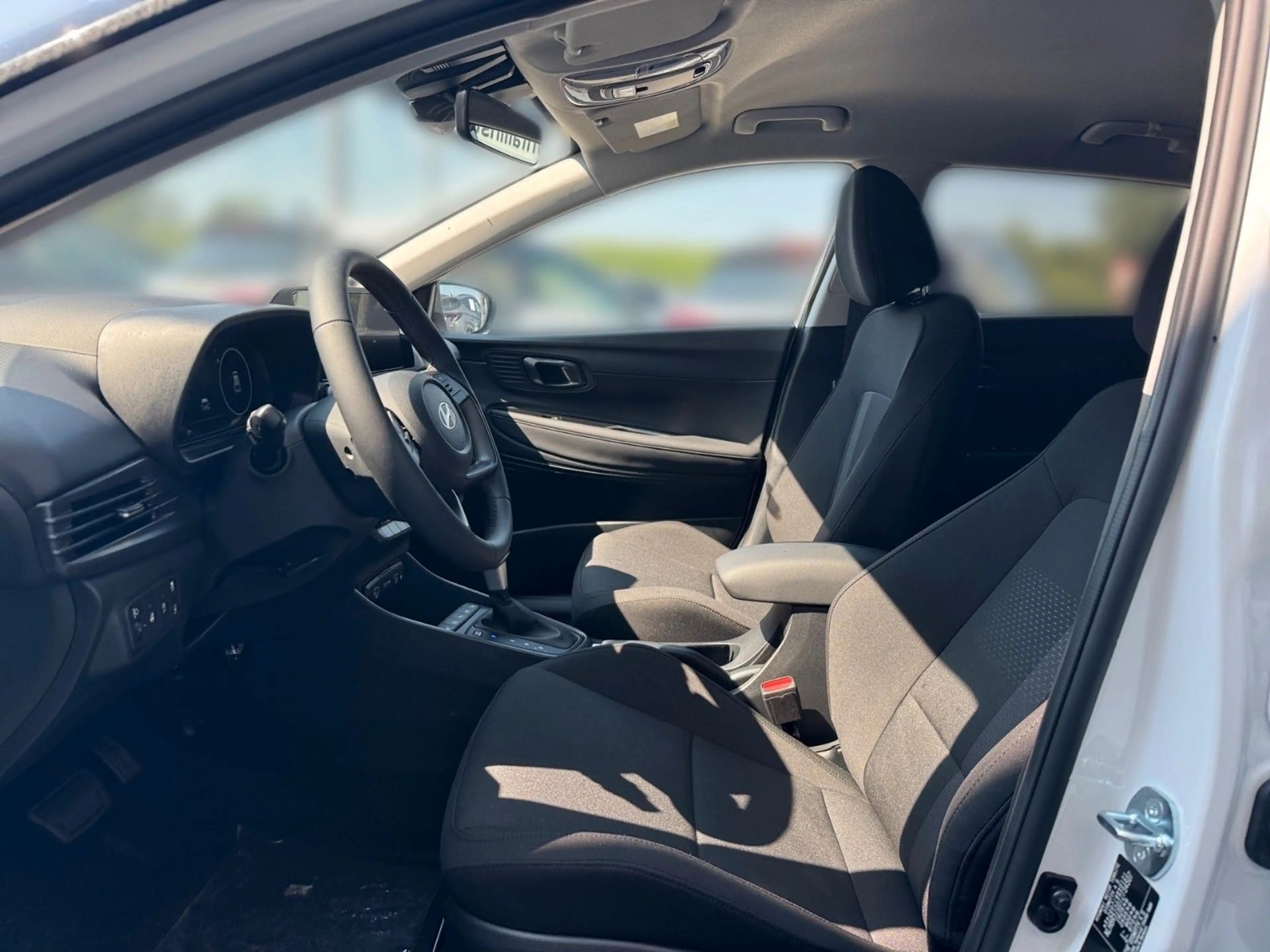 Hyundai i20 Prime Automatik Dachlackierung — photo 7