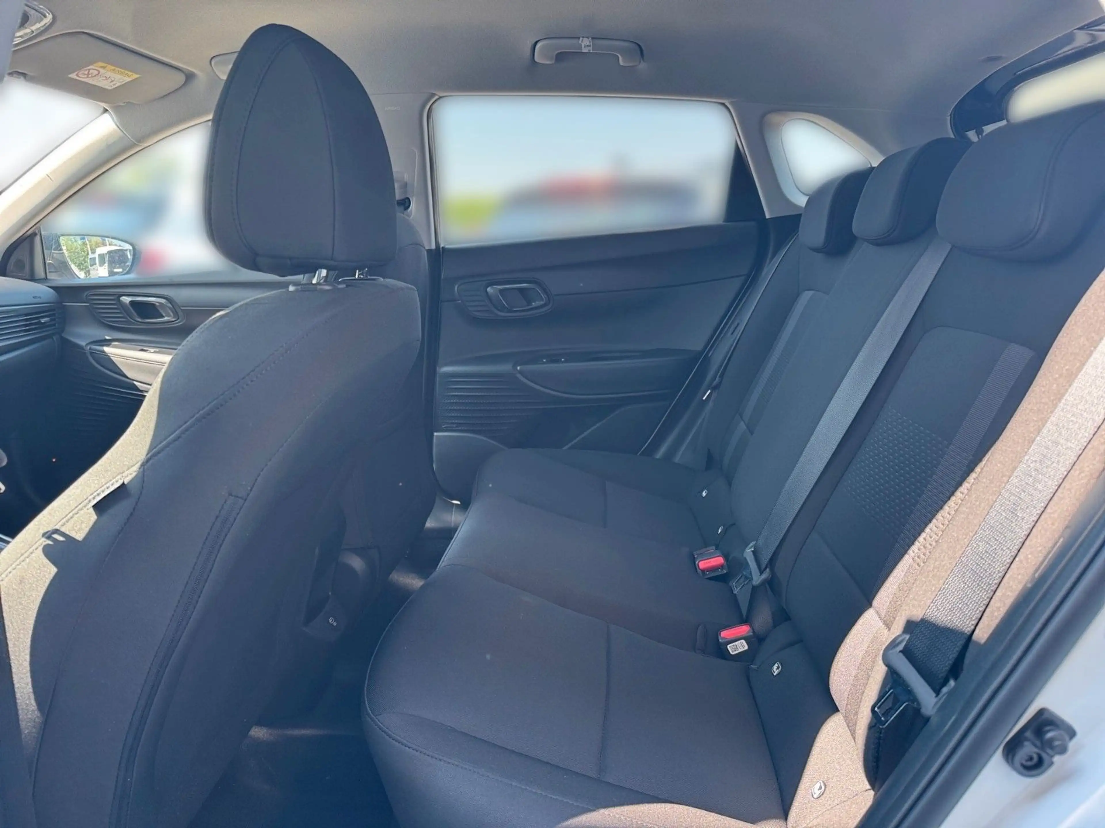 Hyundai i20 Prime Automatik Dachlackierung — photo 11