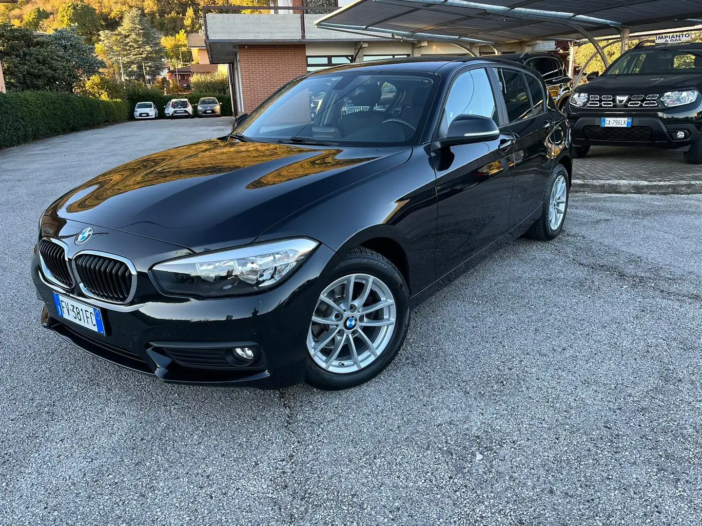 BMW 114 114d 5p Business Navi Parktronic OK NEOPATENTATI Nero - 1