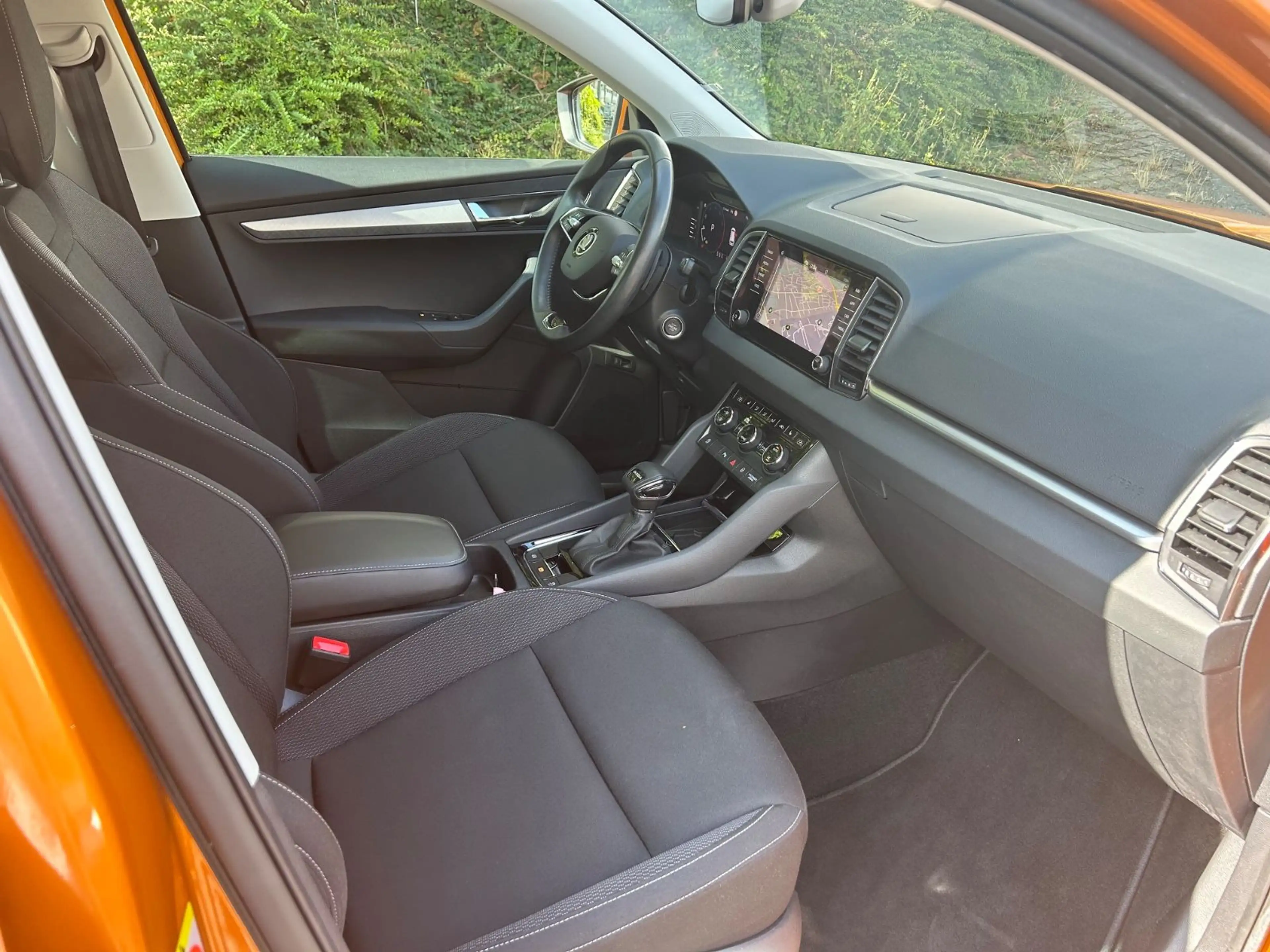 Skoda Karoq 1.5 TSI DSG Ambition — photo 10