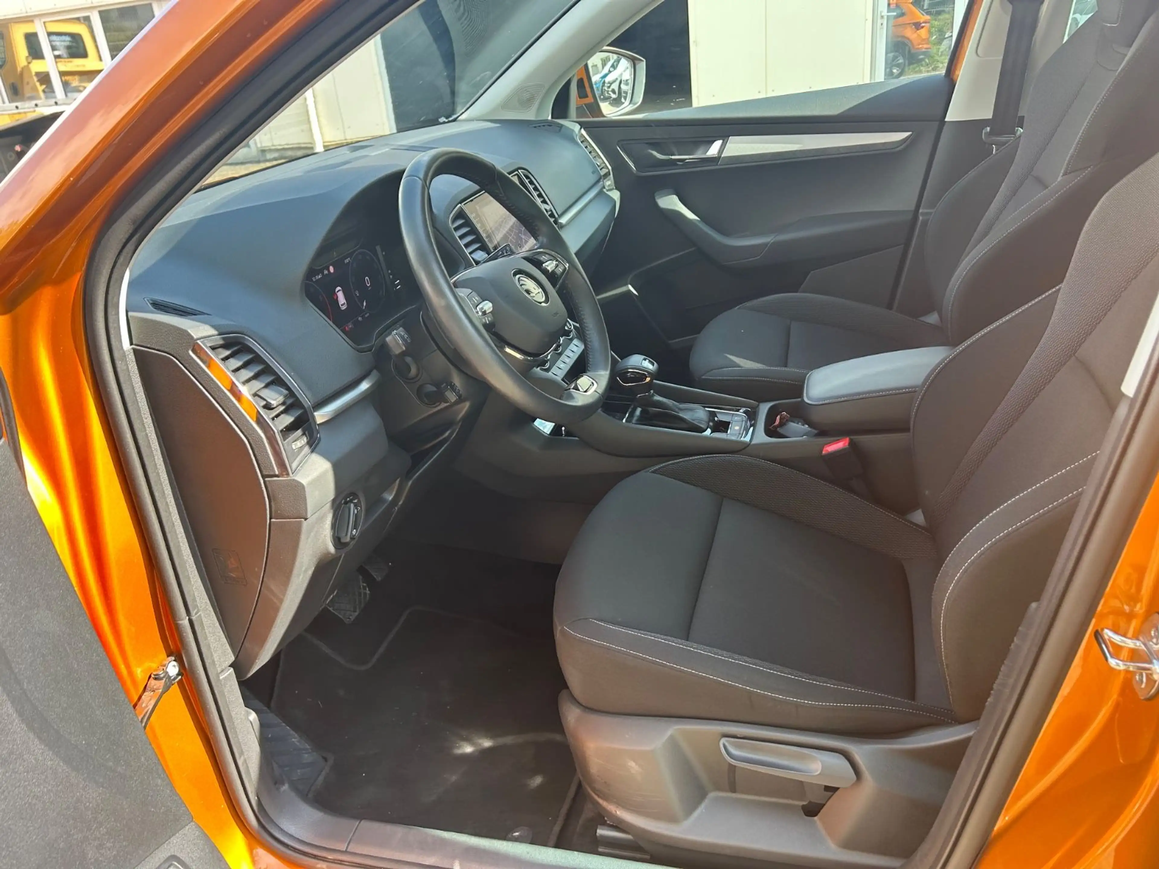Skoda Karoq 1.5 TSI DSG Ambition — photo 24