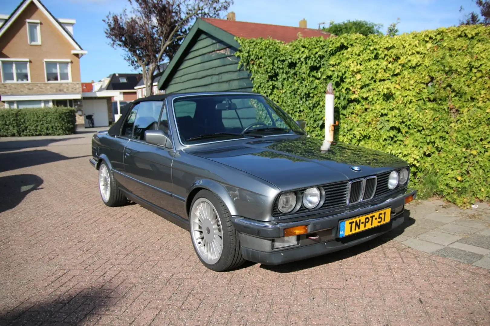 BMW 320 3-serie Cabrio 320i | Schroefset | Net dak! | Nieu Gris - 2
