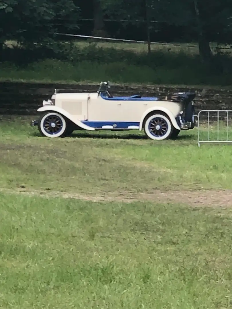 Buick Phaeton Weiß - 2