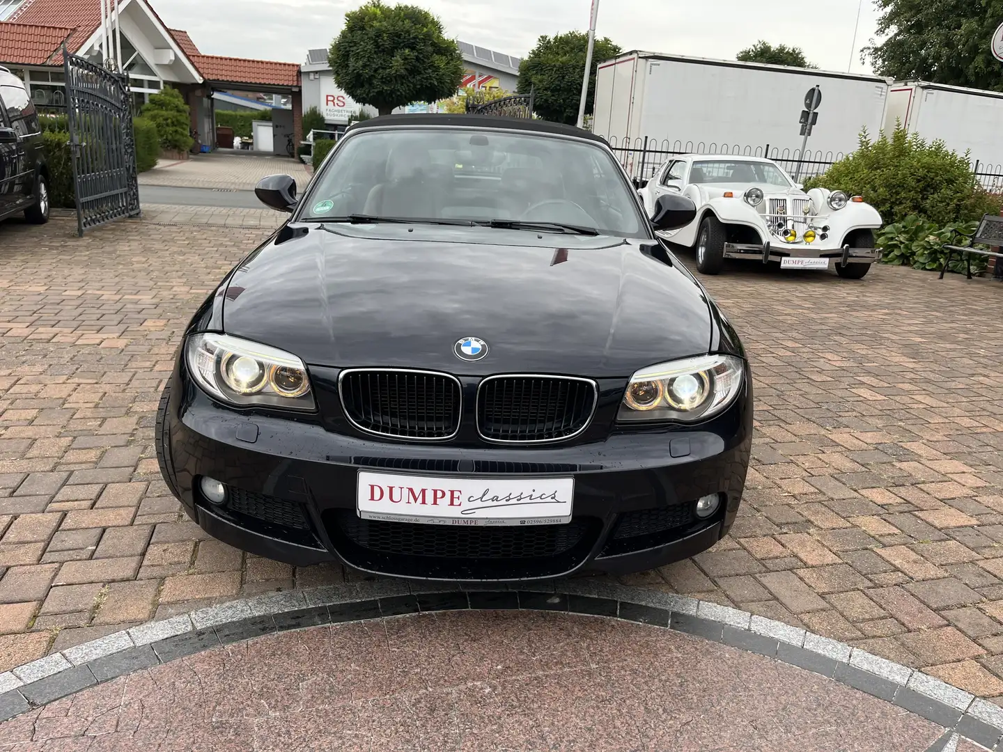 BMW 118 118d M-Sport Paket 1-Hand Unfallfrei Noir - 2