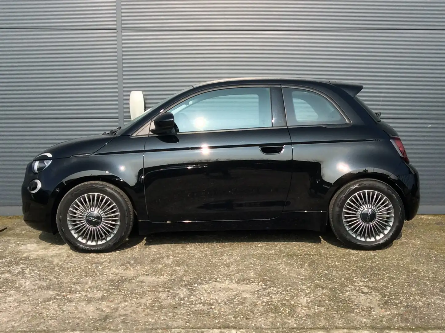 Fiat 500e 42kWh 'Icon' ✔Incl. 1 Jaar Garantie!! Zwart - 1