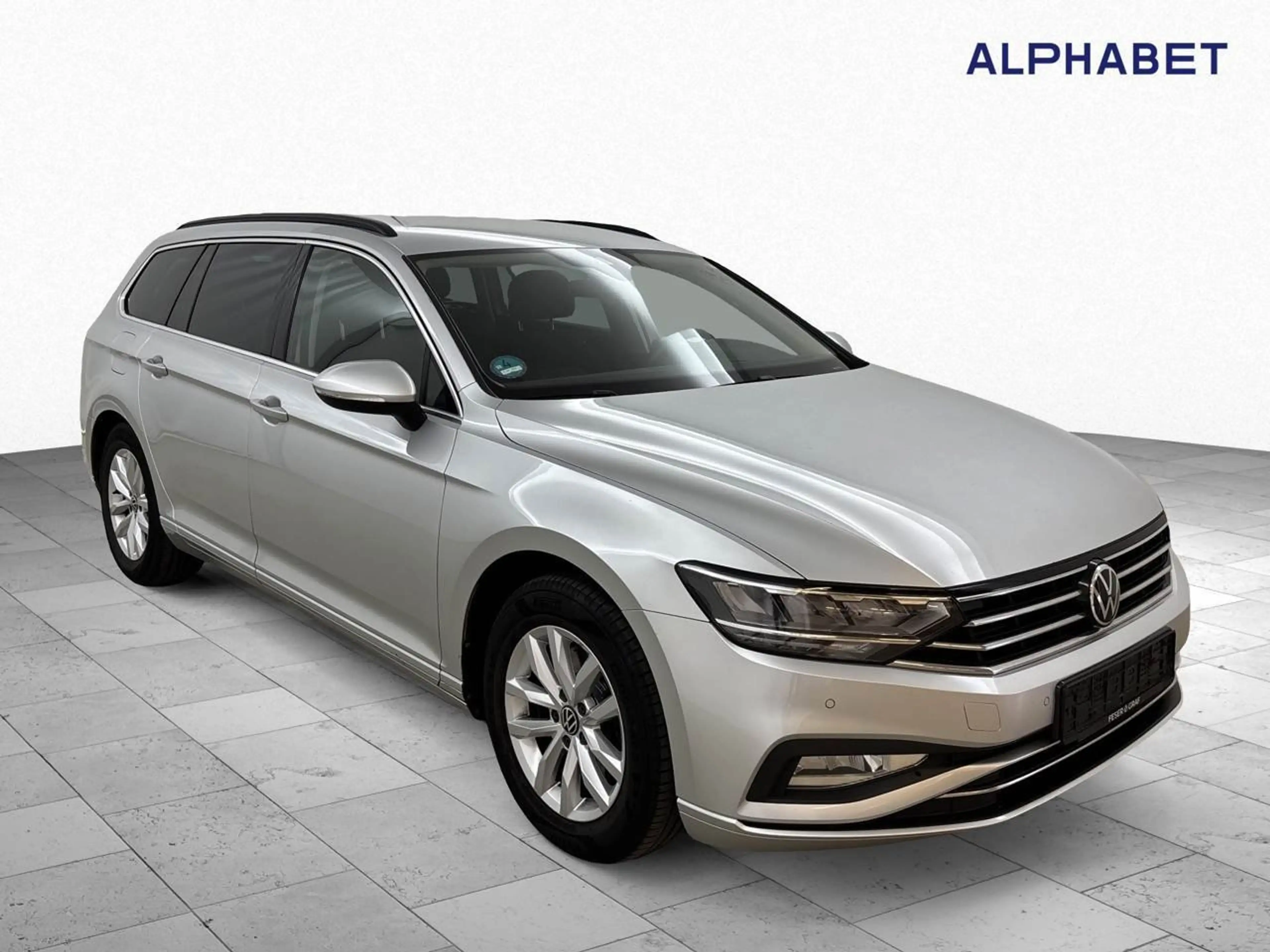 Volkswagen Passat Variant 2.0 TDI Business StHz ACC LED — photo 7