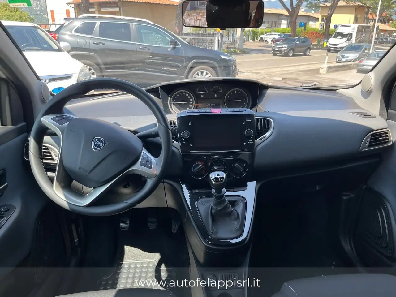 Lancia Ypsilon 2021 — фото 11