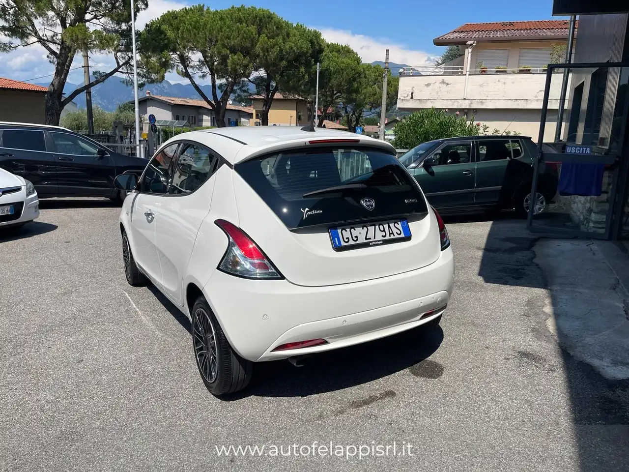 Lancia Ypsilon 2021 — фото 8