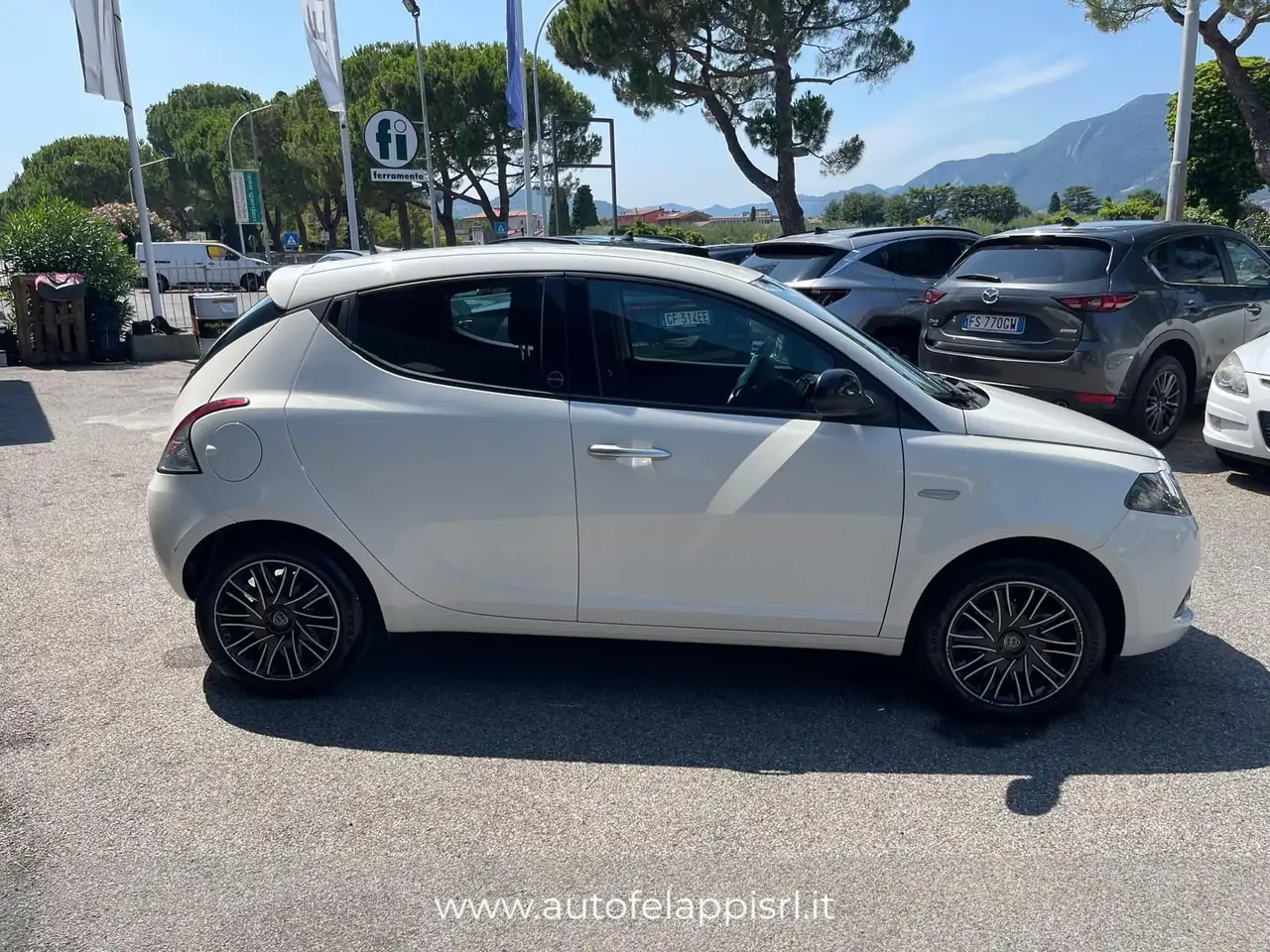 Lancia Ypsilon 2021