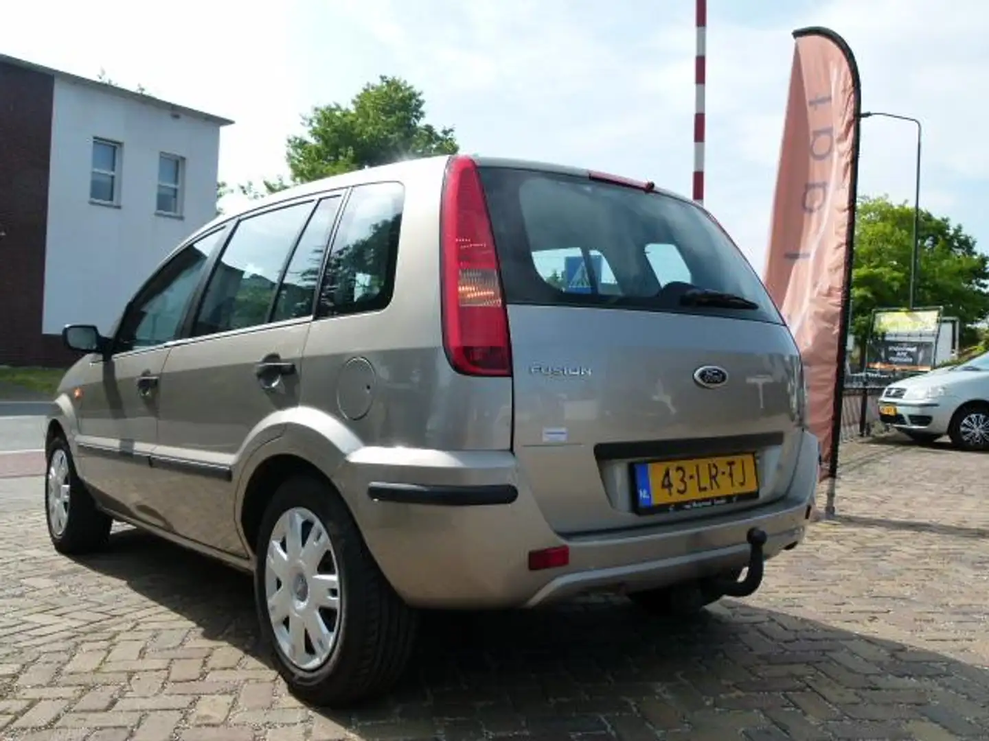 Ford Fusion 1.4-16V Luxury, TREKHAAK/VELOURS BEKLEDING Šedá - 2