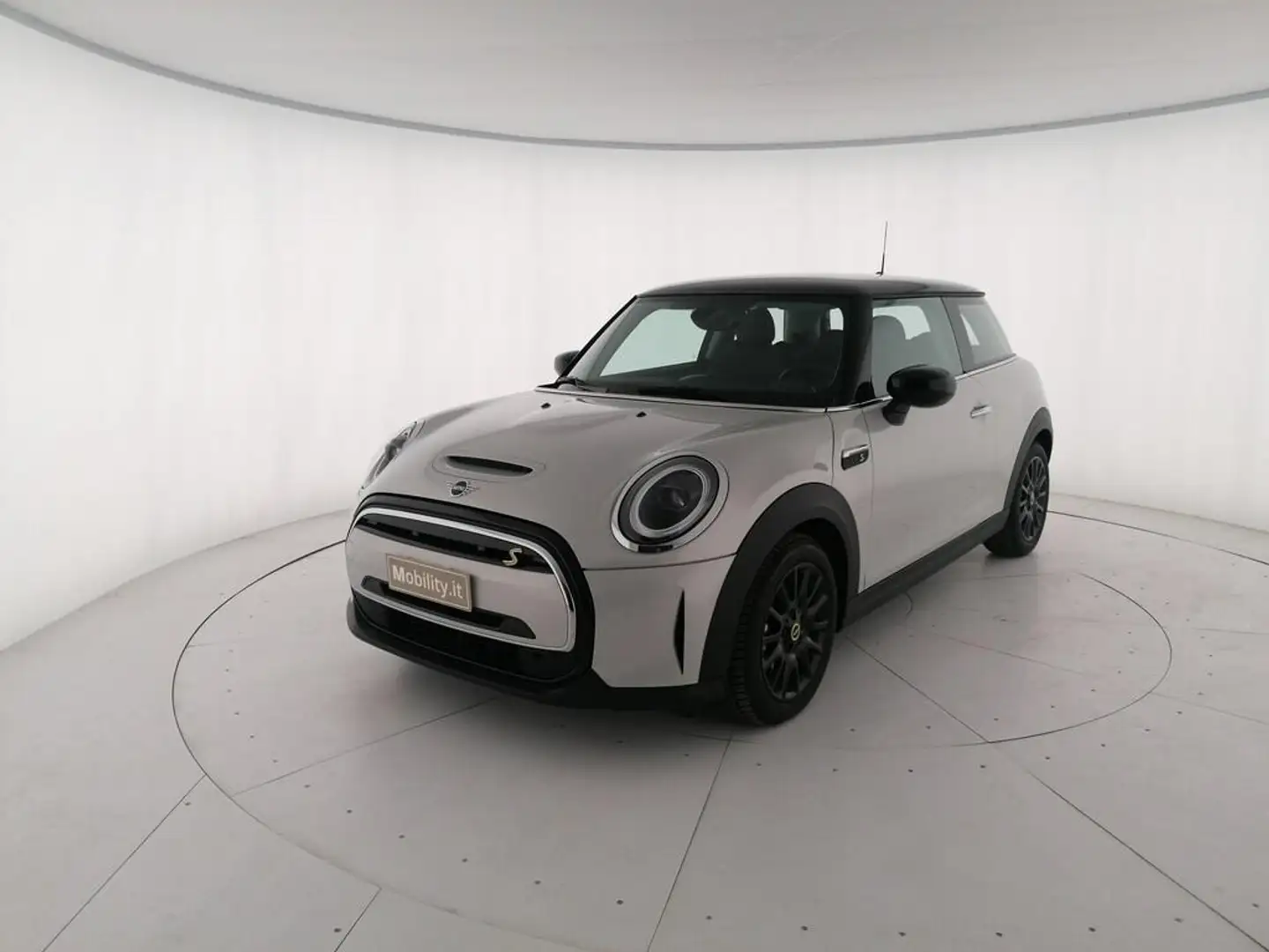 MINI Cooper SE Mini 3p  Resolute auto Argento - 1