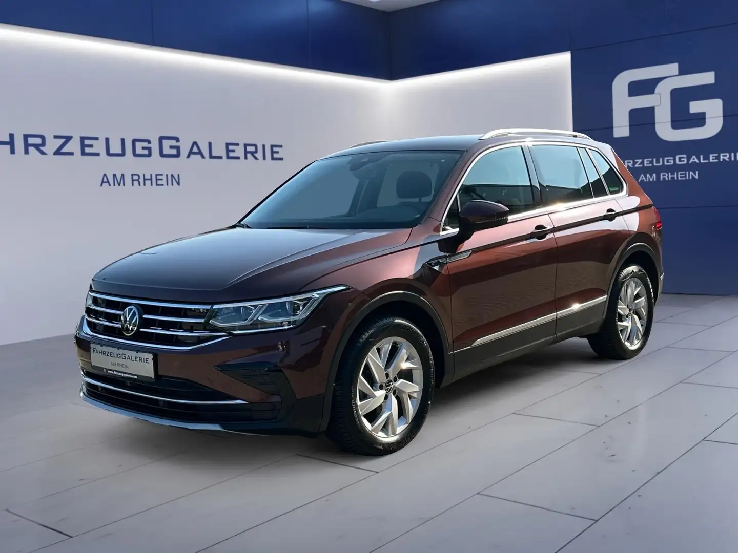 Volkswagen Tiguan Elegance 1.5 TSI DSG ACC Navi Matrix uvm. Brown - 2