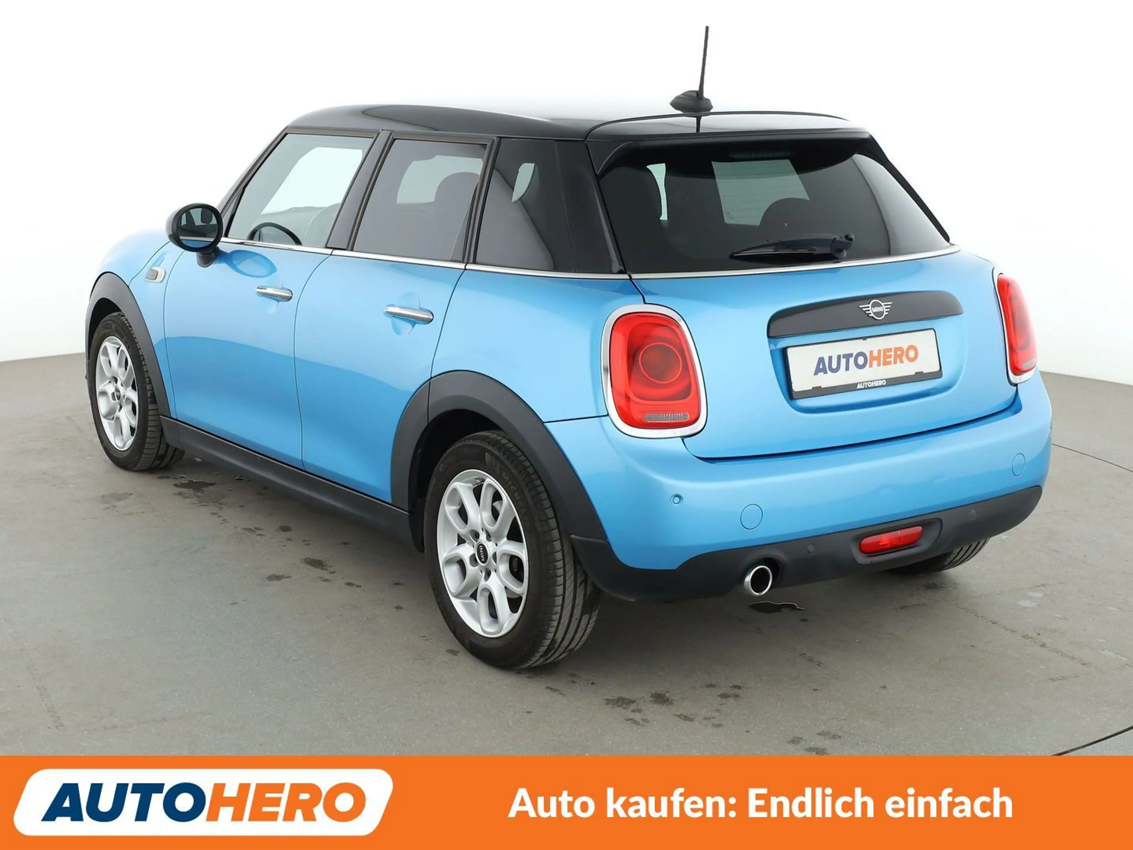 MINI Cooper D Cooper D *NAVI*TEMPO*PDC*SHZ*KLIMA* — photo 4