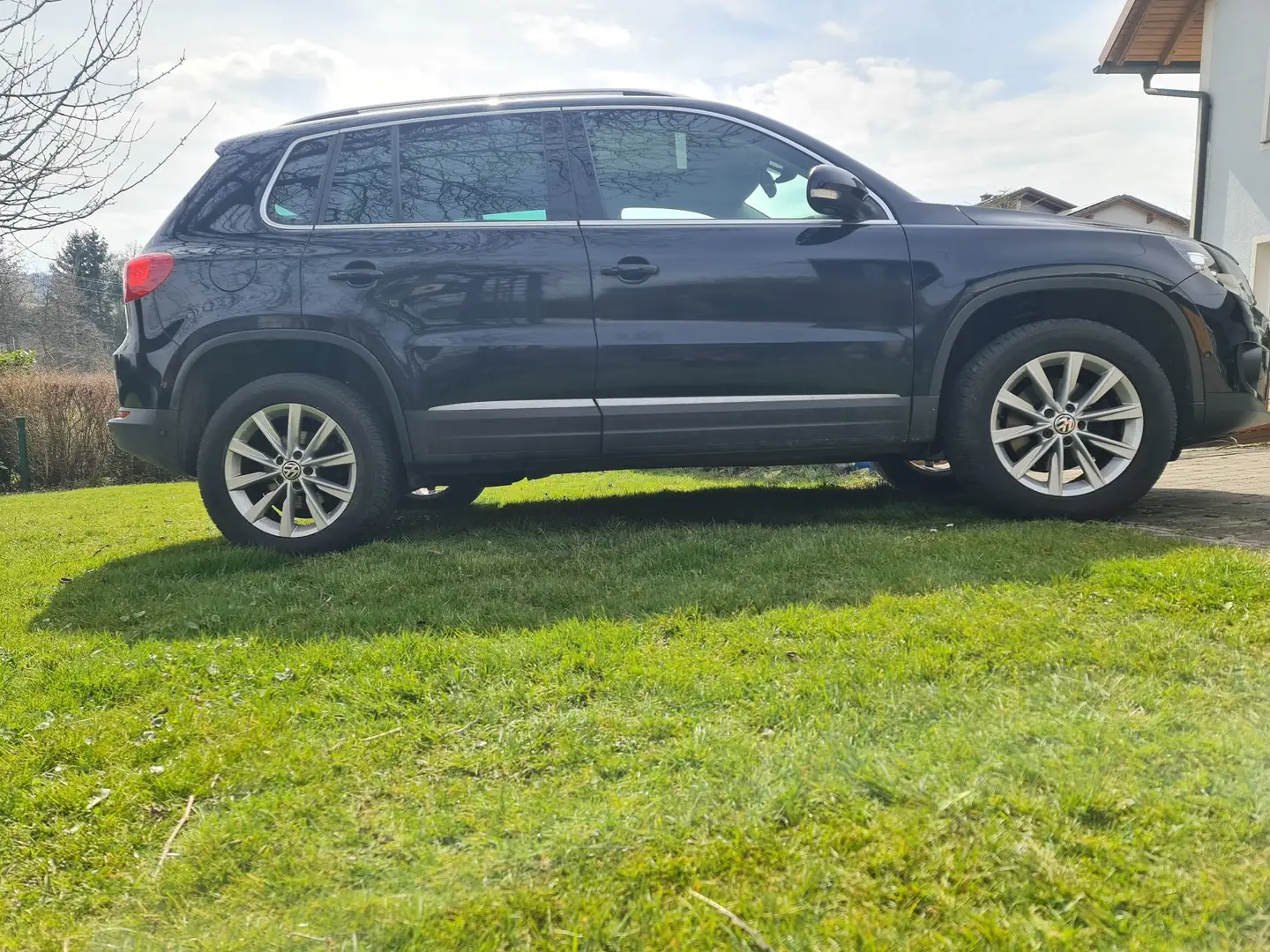Volkswagen Tiguan 2,0 TDI Sky BMT DPF - 2