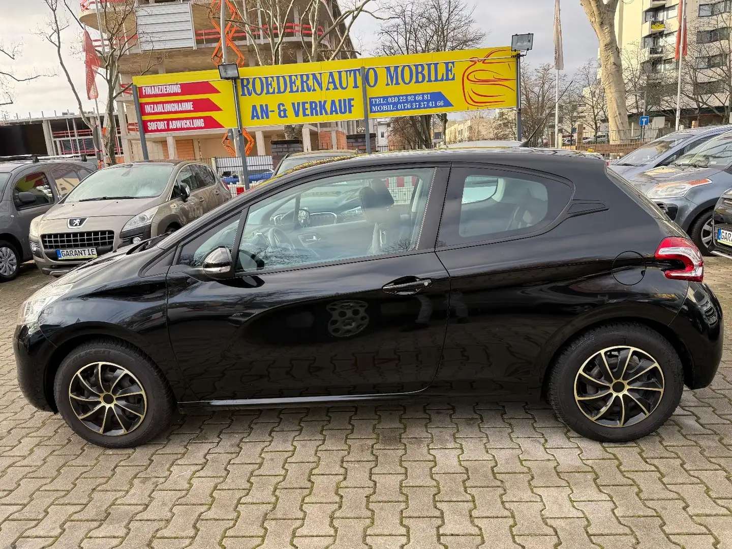 Peugeot 208 Active*SCHECKHEFT*KLIMA Schwarz - 2