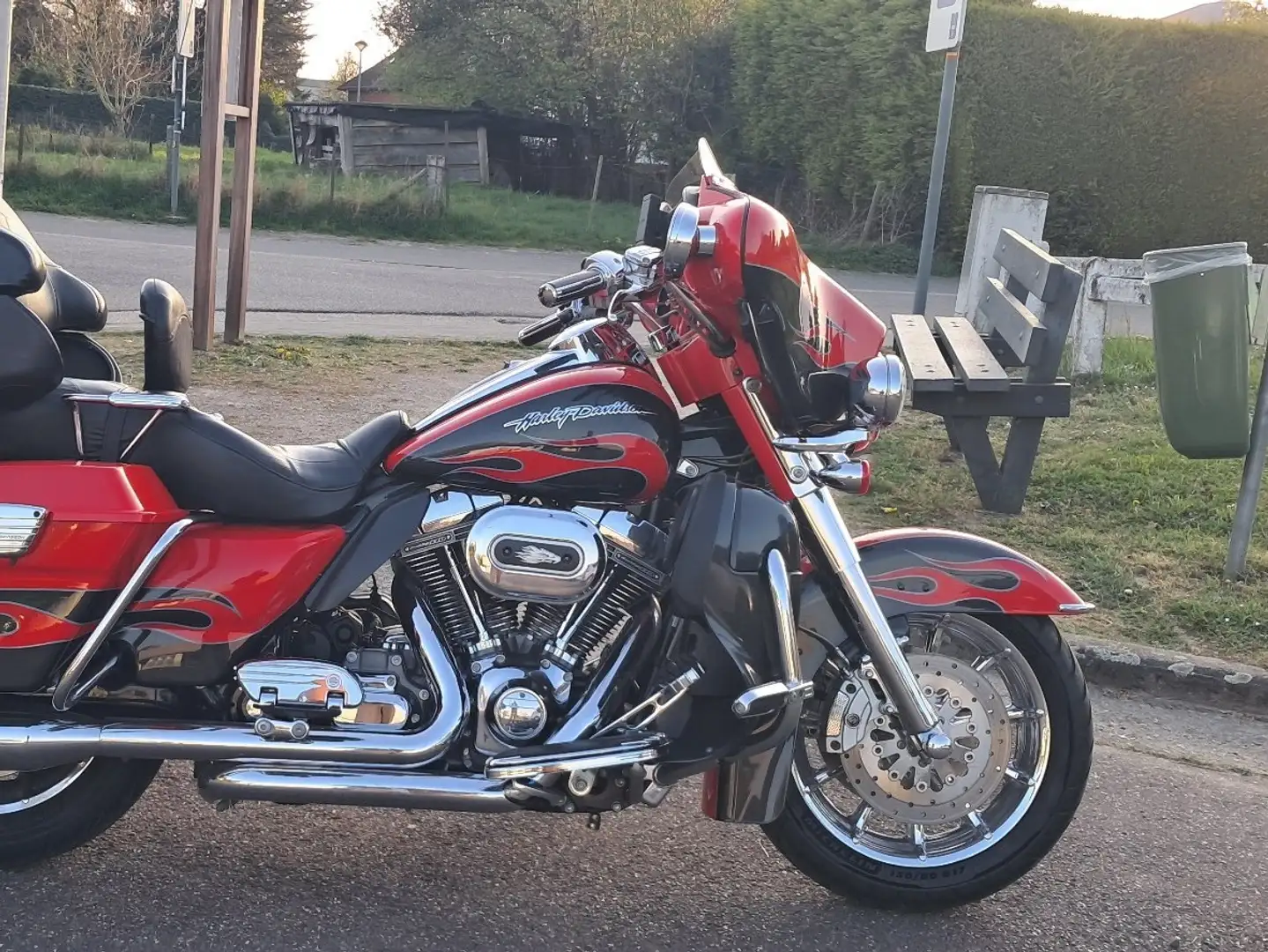 Harley-Davidson CVO Limited Full options Rood - 1