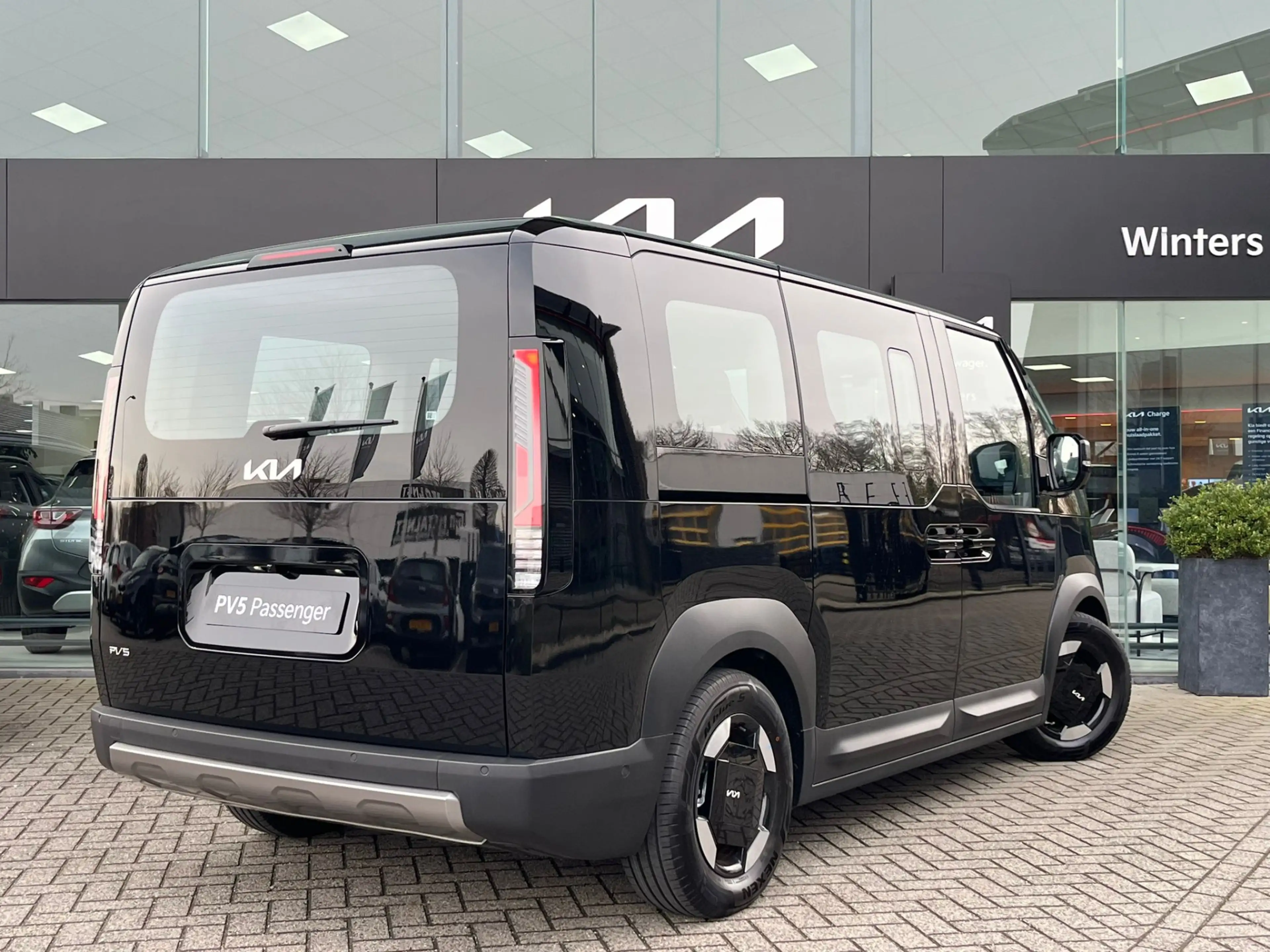 Kia PV5 Passenger L2H1 Elite Executive 71.2 kWh | Direct leverbaar | — photo 3
