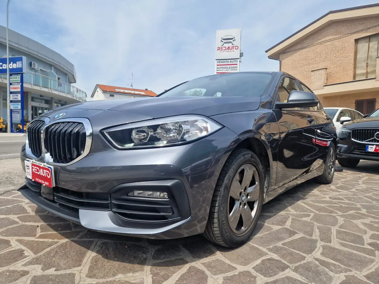BMW 116 116d Msport auto Gris - 1