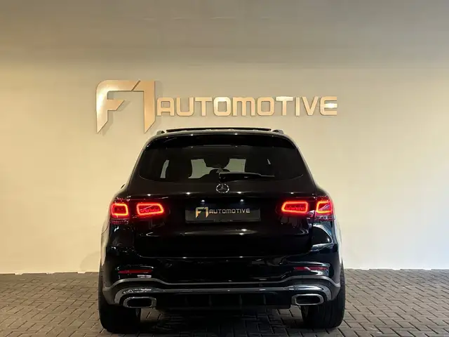 Mercedes-Benz GLC view 11