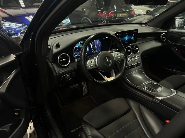 Mercedes-Benz GLC view 5