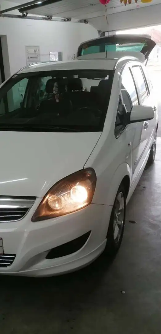 Opel Zafira Zafira 1,7 CDTI Ecoflex Style DPF Weiß - 1