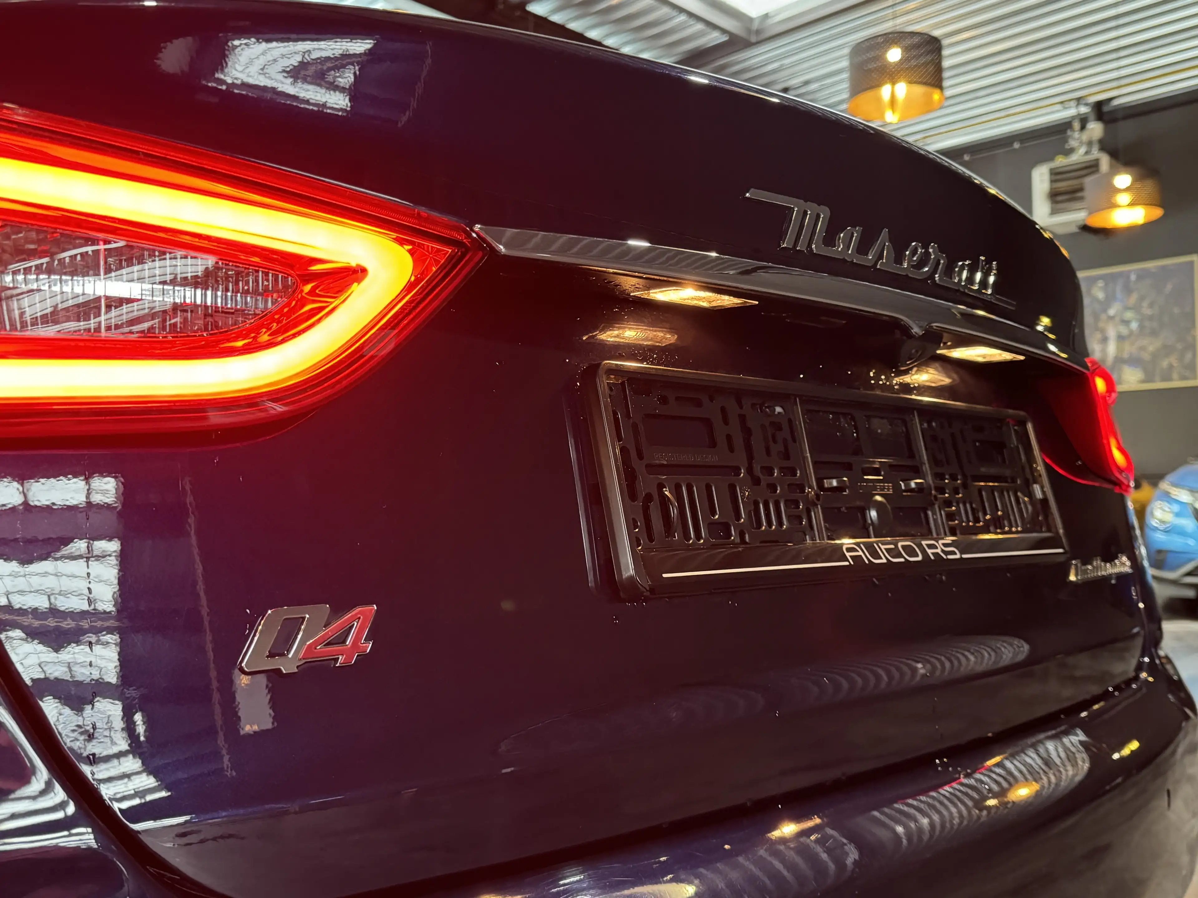 Maserati Quattroporte 3.0 V6 S Q4 301KW/409CV - CUIR - CARBON - ECRAN AR — photo 7