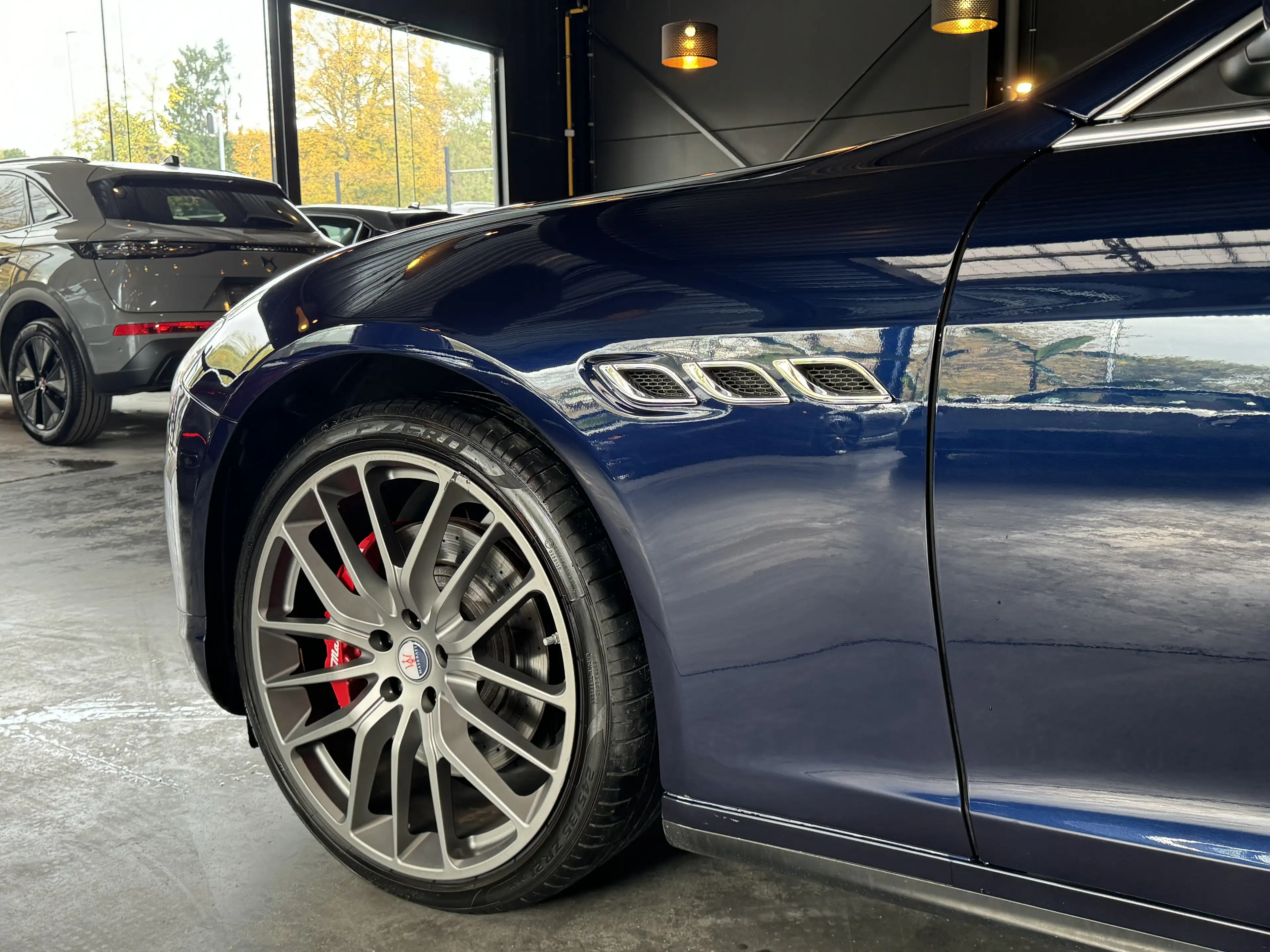 Maserati Quattroporte 3.0 V6 S Q4 301KW/409CV - CUIR - CARBON - ECRAN AR — photo 4
