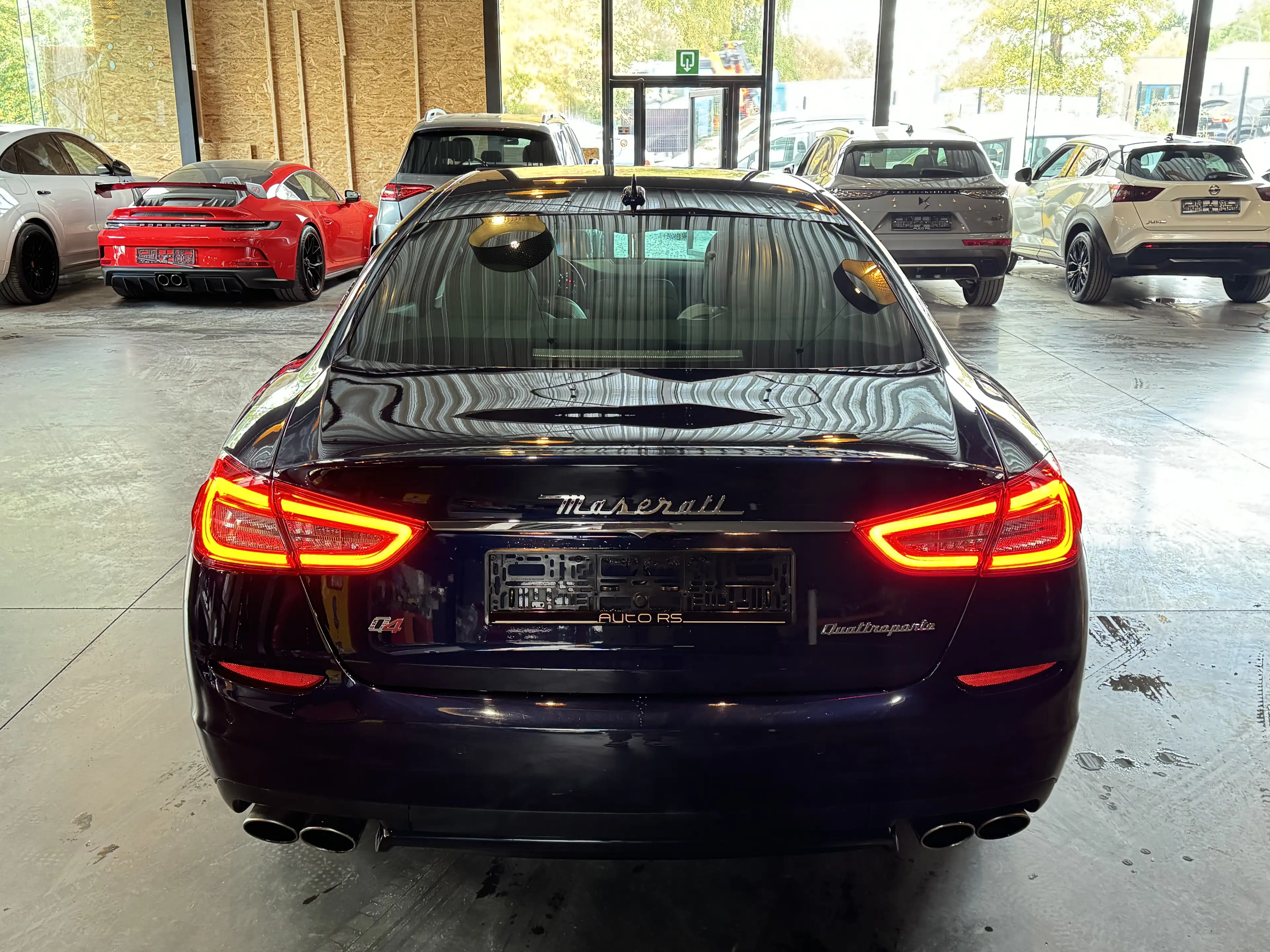 Maserati Quattroporte 3.0 V6 S Q4 301KW/409CV - CUIR - CARBON - ECRAN AR — photo 6