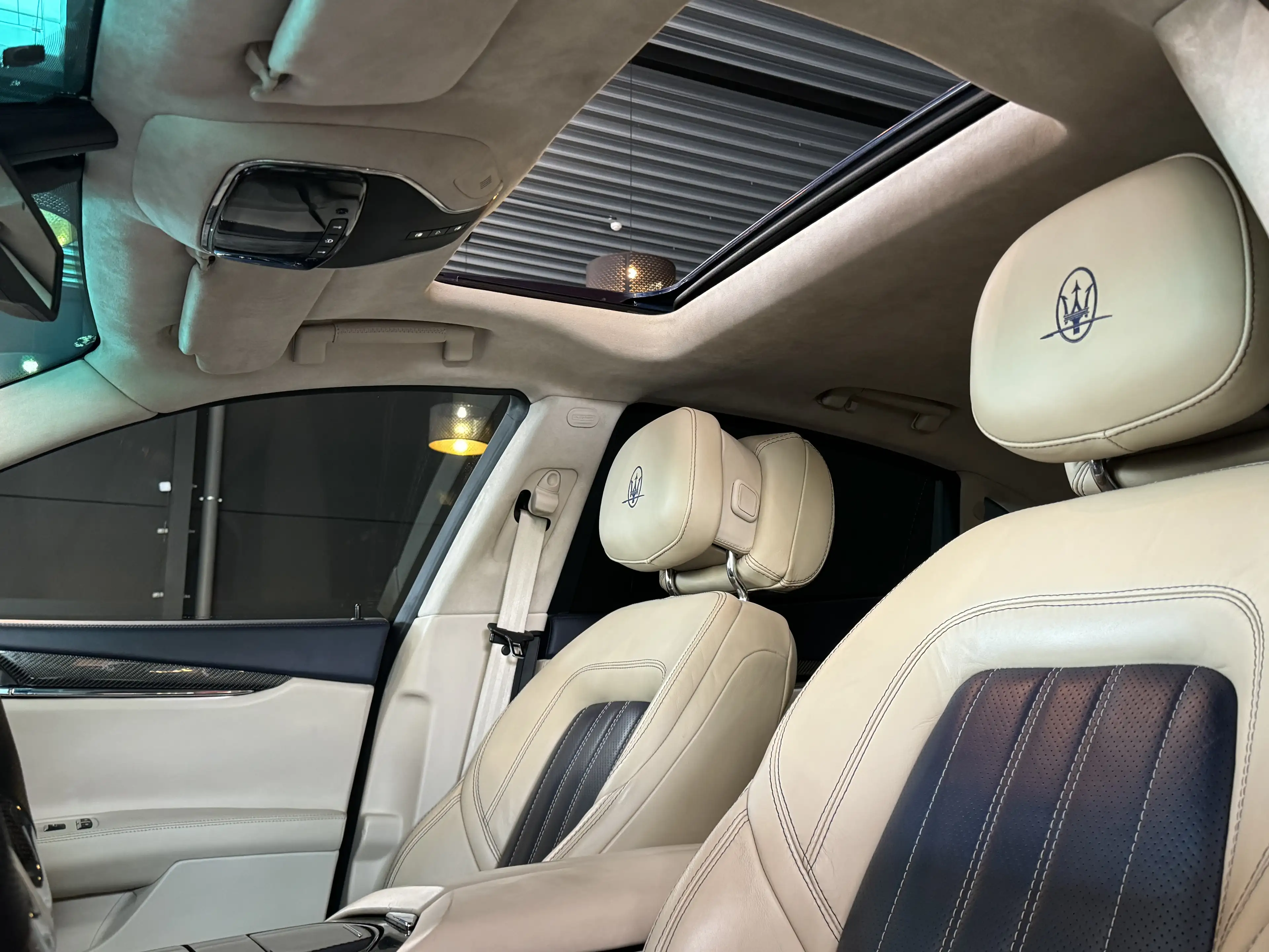 Maserati Quattroporte 3.0 V6 S Q4 301KW/409CV - CUIR - CARBON - ECRAN AR — photo 9