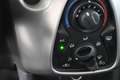 Toyota Aygo 1.0 VVT-i x-play 5-deurs Airco Elektrisch pakket D Grijs - thumbnail 21