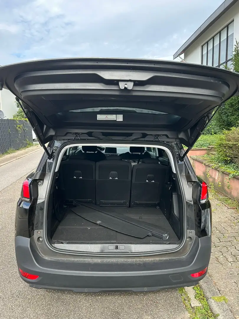 Peugeot 5008 BlueHDI 130 - 1