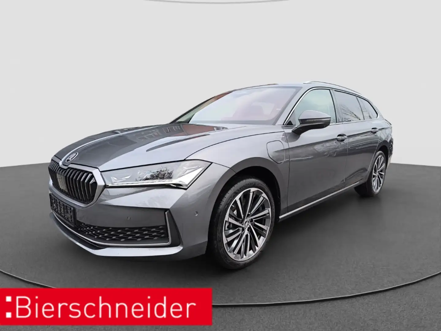 Skoda Superb 1,5 TSI L&K NAVI PANORAMA SB SHZ MATRIX DAB Grey - 1