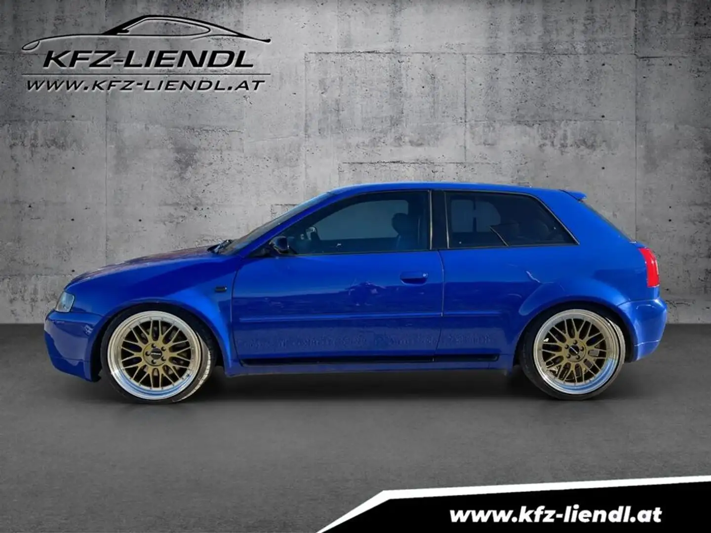 Audi S3 1.8 T (165kW) Blau - 2