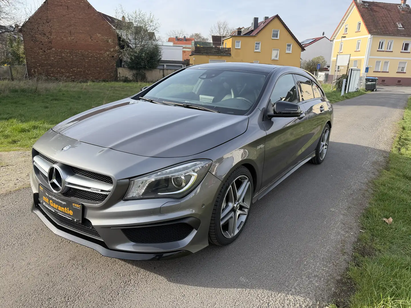 Mercedes-Benz CLA 45 AMG 4Matic*Leder*Pano*Kamera*CarPlay*Bose*GARANTIE* Grau - 1