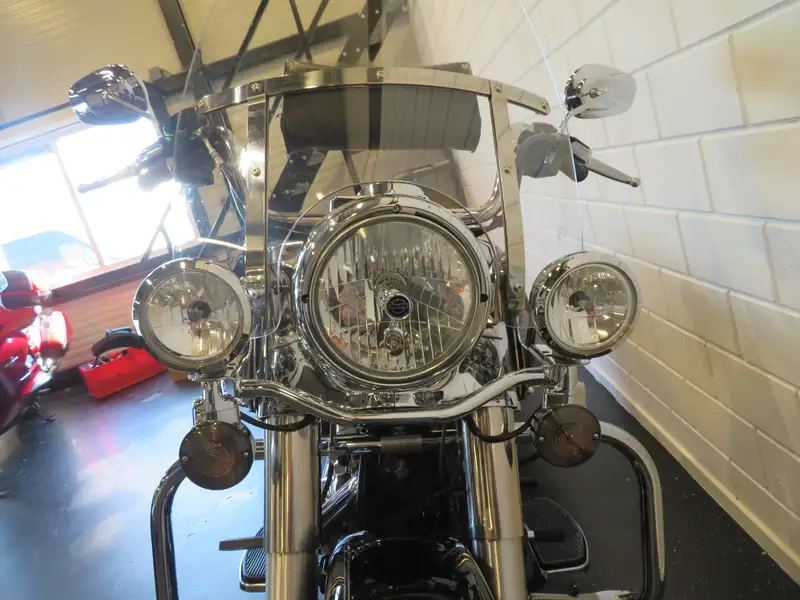 Harley-Davidson Road King - foto 8