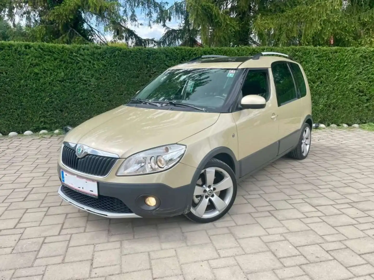 Skoda Roomster Roomster Ambiente 1,6 TDI CR DPF Ambiente Auriu - 1