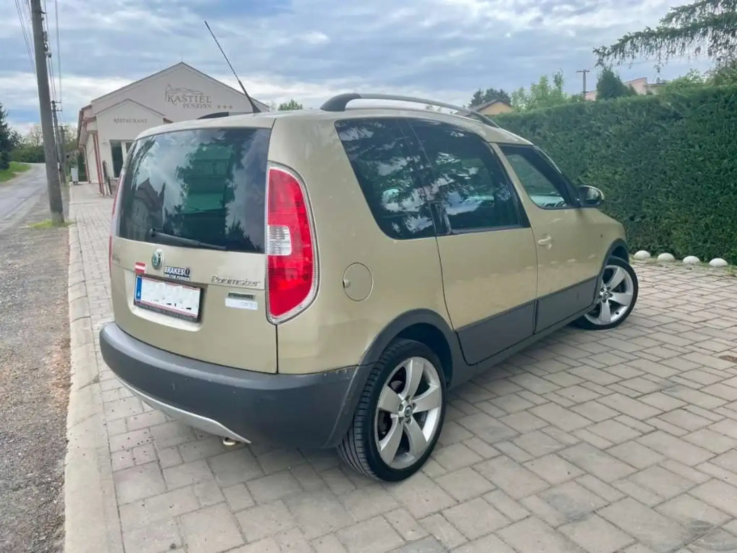 Skoda Roomster Roomster Ambiente 1,6 TDI CR DPF Ambiente Auriu - 2