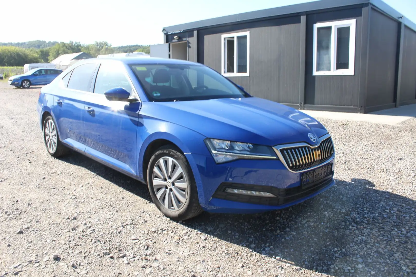 Skoda Superb Lim. Ambition*NAVI*VIRT*8 FACH*ACC*LANE* Blau - 1