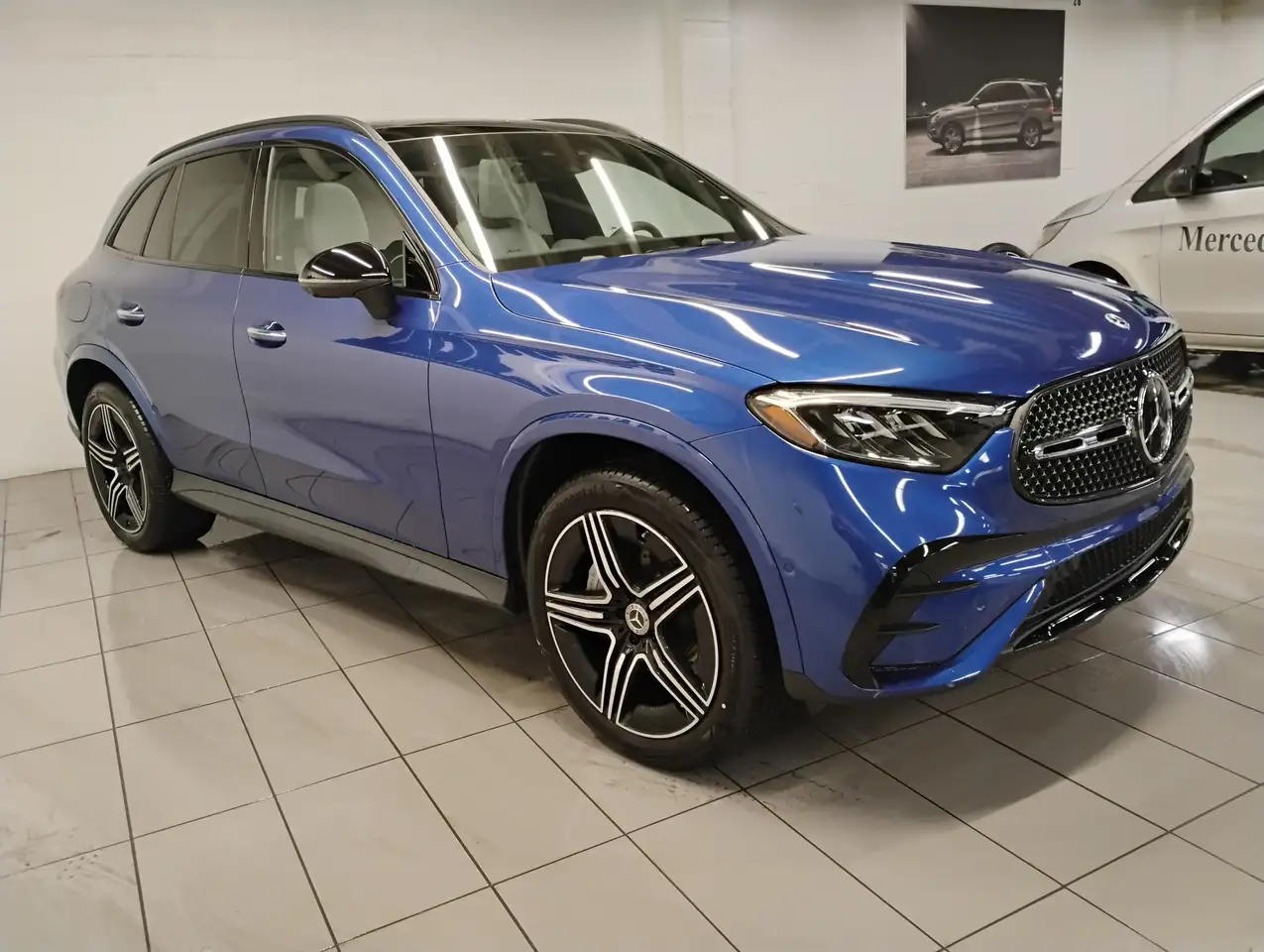 Mercedes-Benz GLC снимка Mercedes-Benz GLC