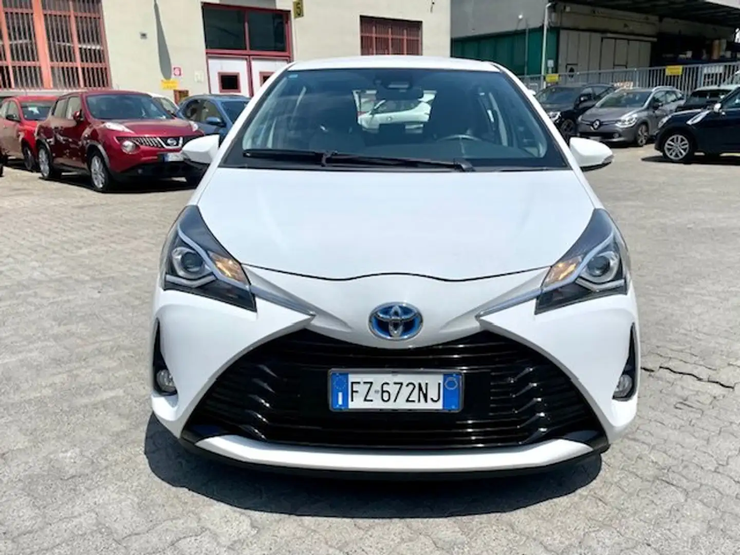 Toyota Yaris Yaris 5p 1.5h White Edition my19 Km 47.200!!!! Weiß - 2
