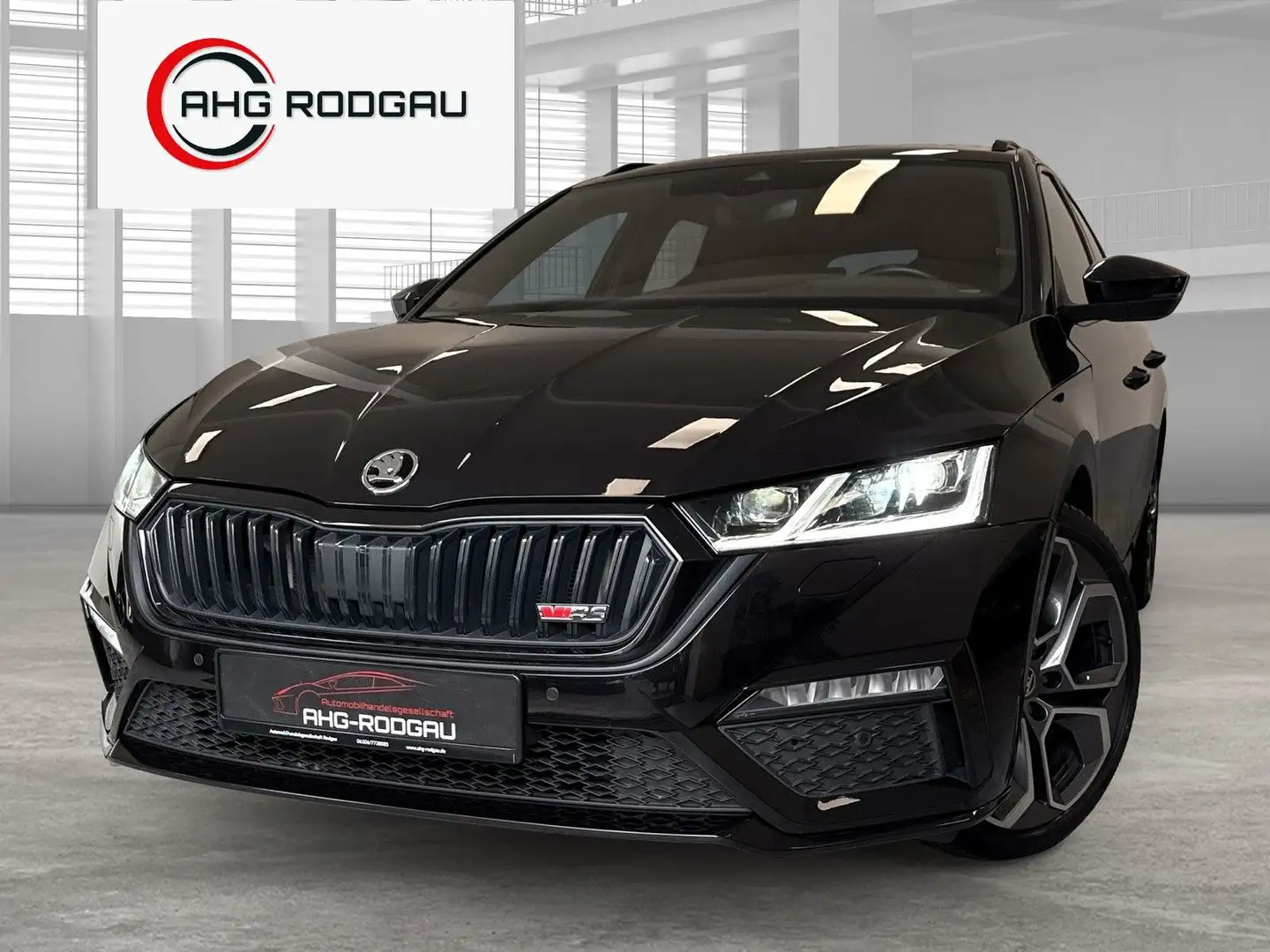 Skoda Octavia Combi RS Plus Schwarz - 2