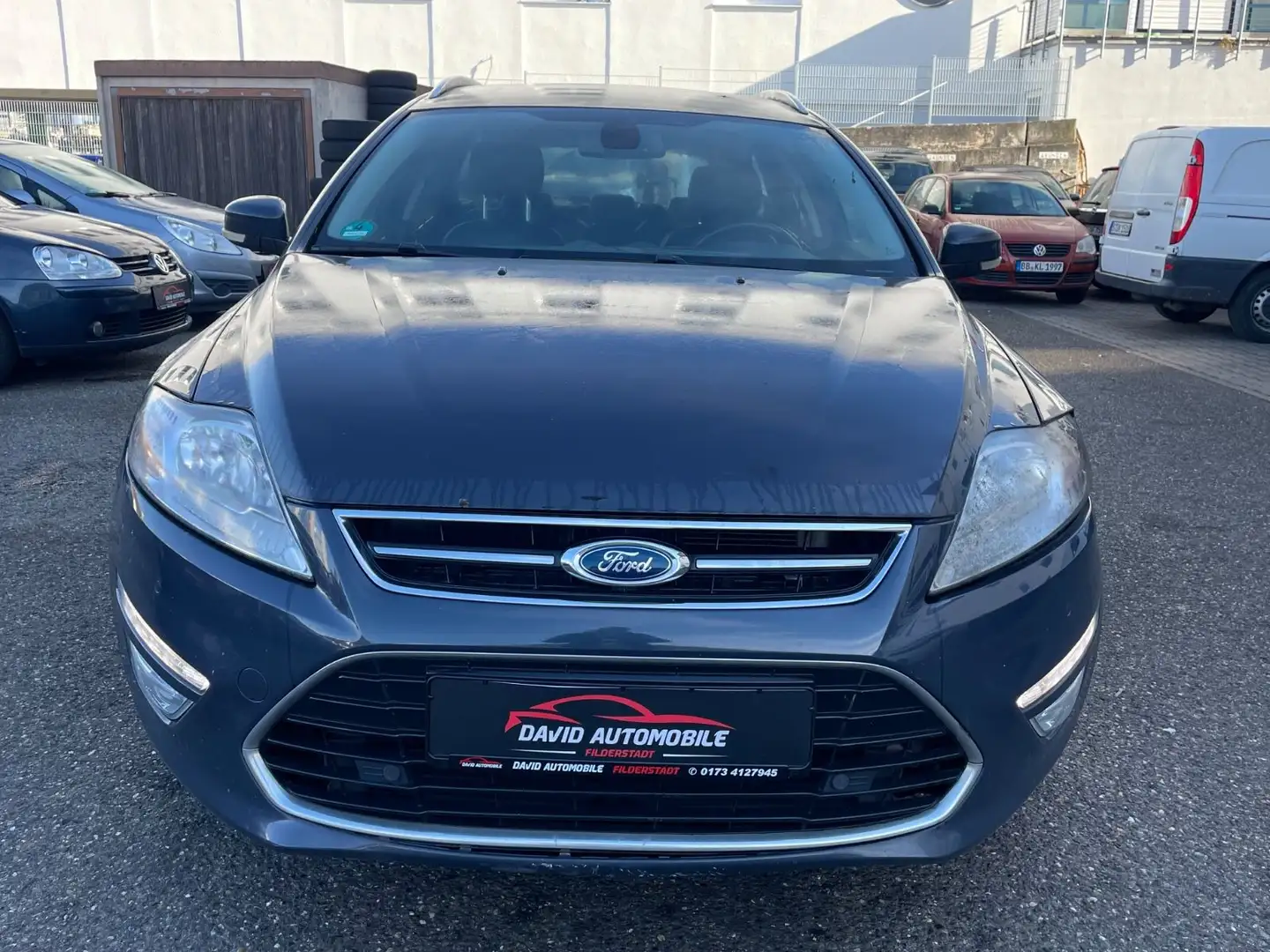 Ford Mondeo Turnier 2,0 TDCI*Klima*Euro5* 1.Hand*Navi Schwarz - 2