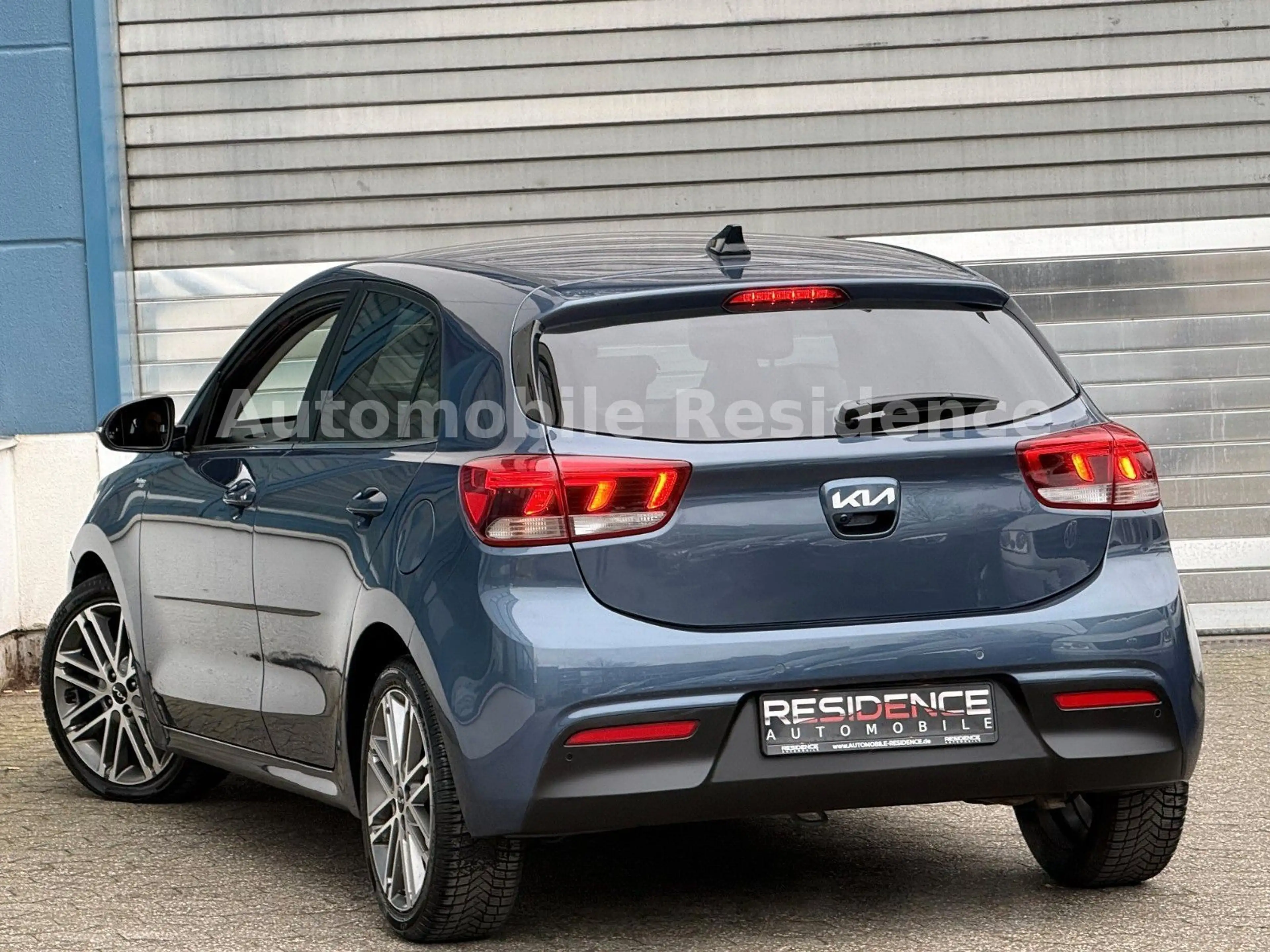Kia Rio Platinum Edition1.0 Mild-Hybrid*VOLLAUSSTAT. — photo 3