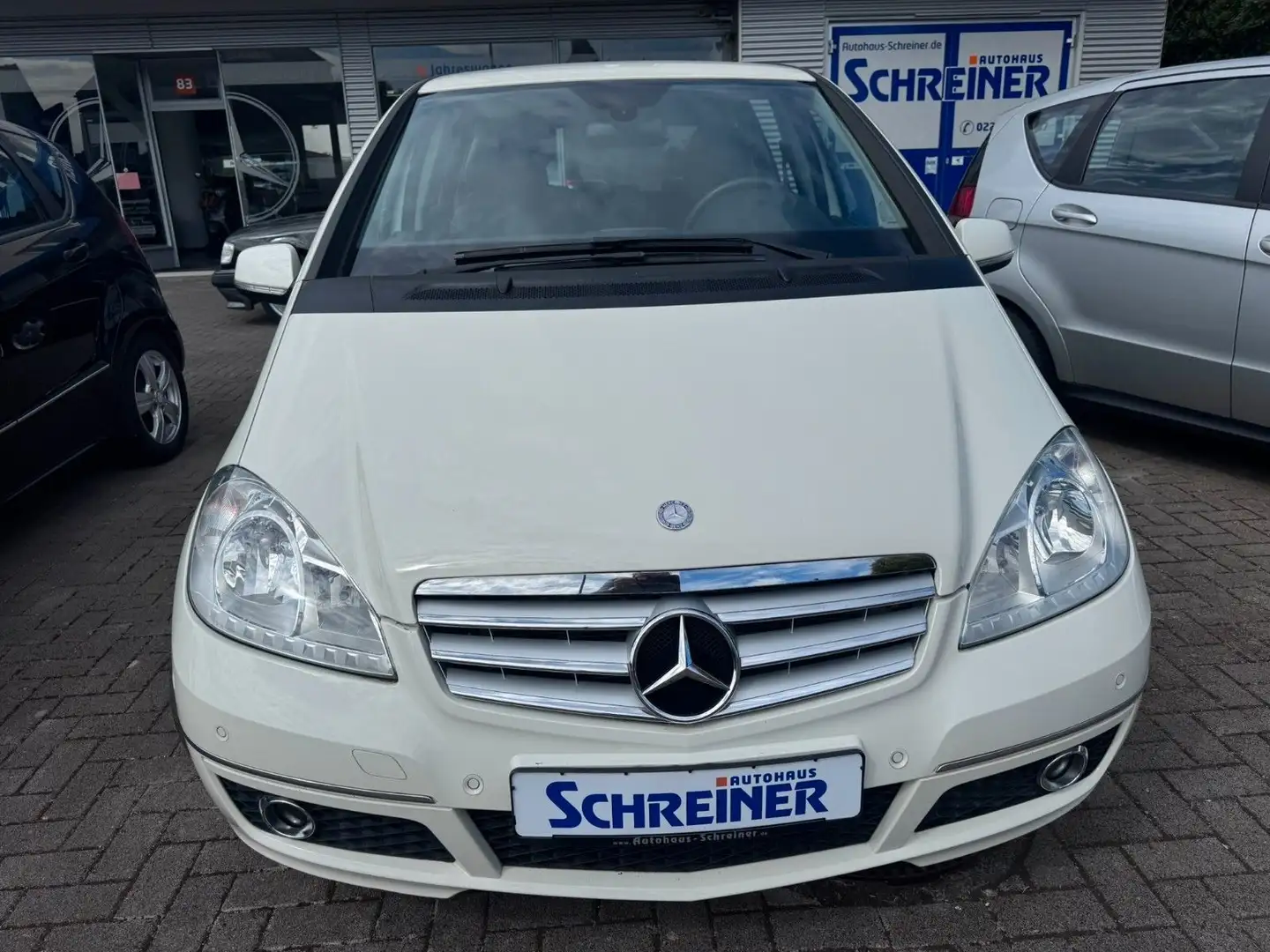 Mercedes-Benz A 160 Avantgarde *Automatik* Park-Assistent*NAVI Weiß - 2