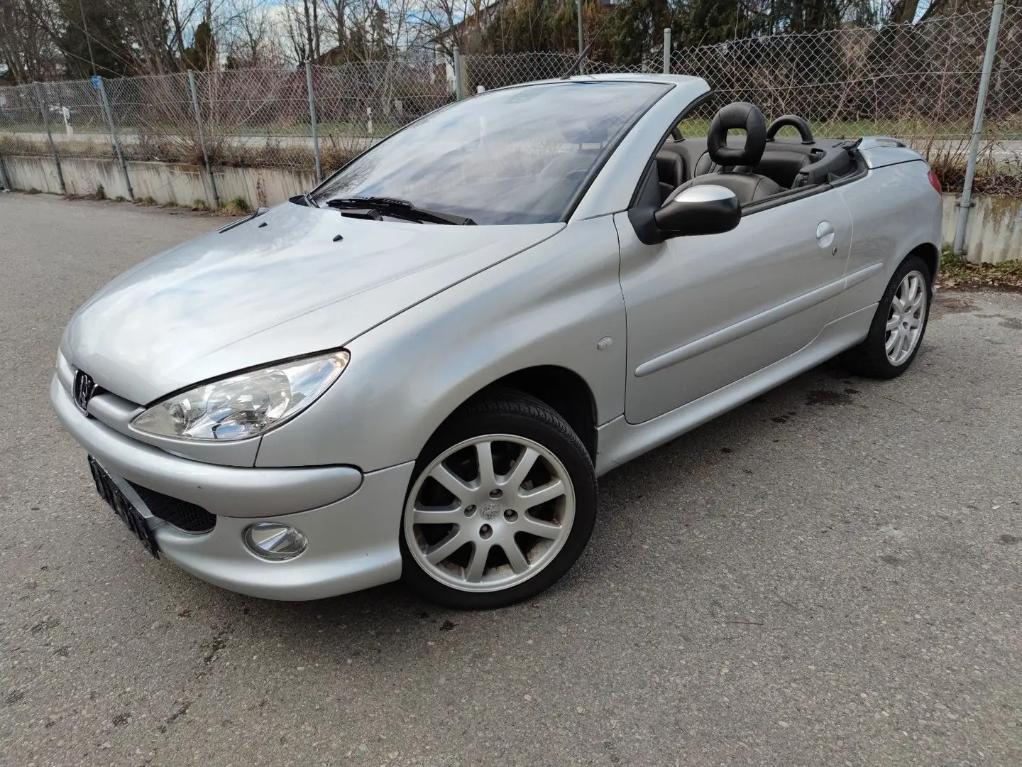 Peugeot 206 Cabriolet CC Tüv Neu Klimaautomatik Leder* Grau - 1