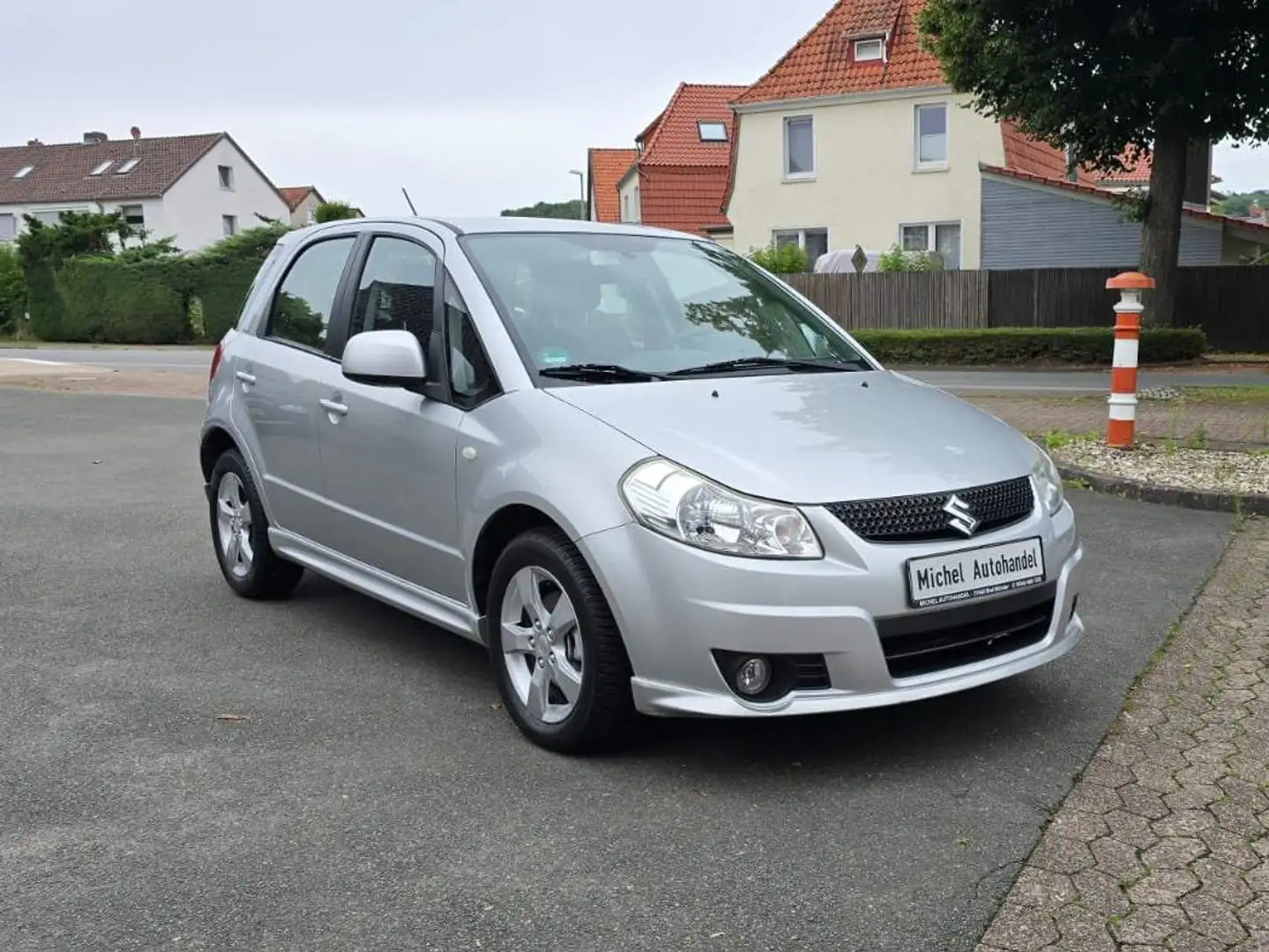Suzuki SX4 Streetline Club. 2.-Hand-Euro5-TÜV NEU! Argintiu - 1