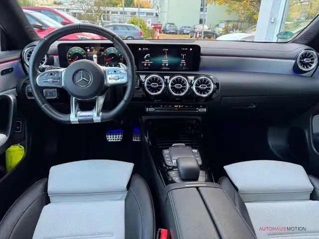 Mercedes-Benz Cla view 12