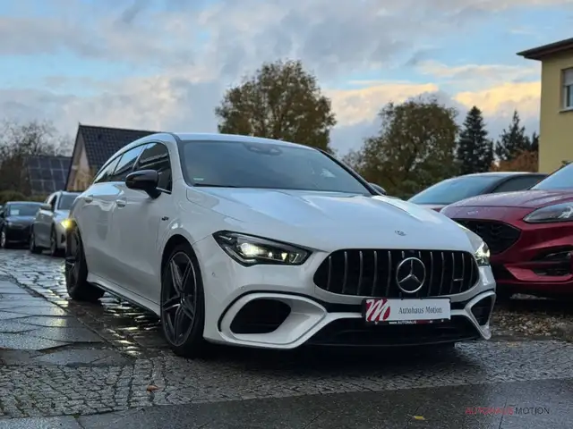 Mercedes-Benz Cla view 4